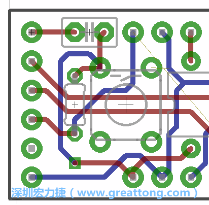 继续维持布线工具在使用中的状态，到工具列将工作区域变更到电路板正面（Top Layer），完成最后电路板正面的布线工作。