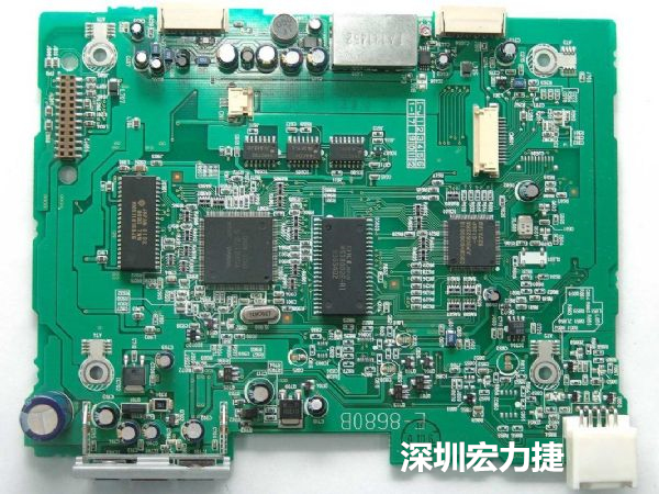 大面积PCB若电子元器件数量多、重量较重，板材强度不够时容易产生PCB中央部凹陷问题。